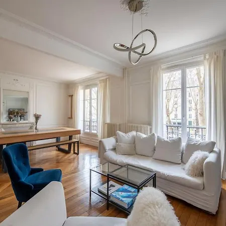 Jemmapes - Wonderful Near Republique Place * Parigi