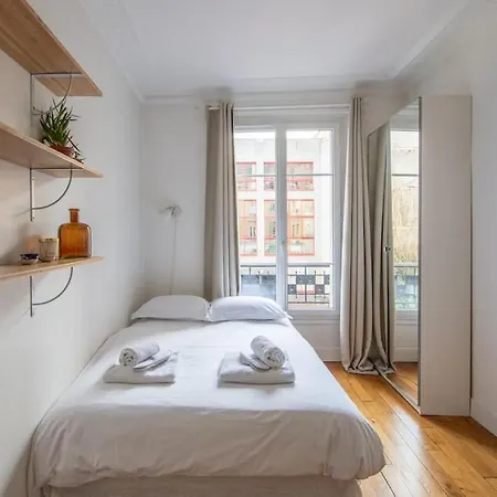 Apartament Jemmapes - Wonderful Near Republique Place